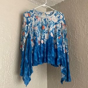 Anthropologie long sleeve blouse, blue floral pattern, size xs, lightly used